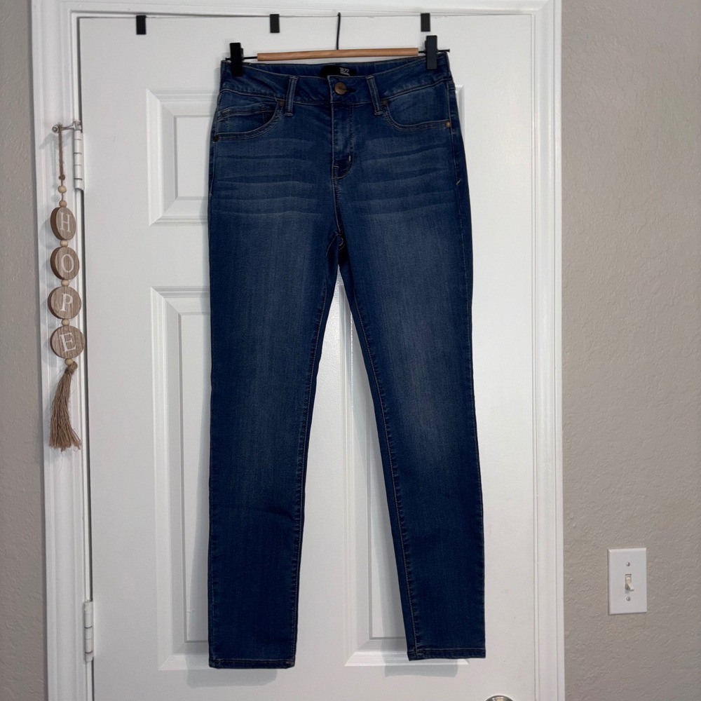 New 1822 High Rise Skinny Ankle Jeans Butter Comfy Versatile Stretch Size 8